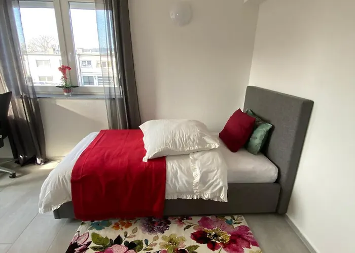 Living & Frankfurt am Main