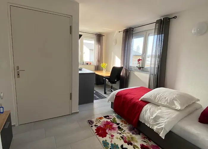 Living & Frankfurt am Main